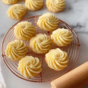 Easy Piped Butter Cookies Recipe