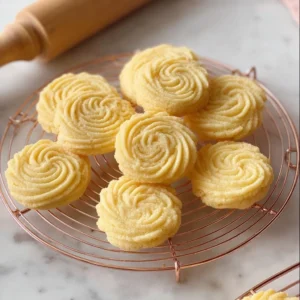 Easy Piped Butter Cookies Recipe